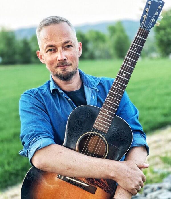 Hans Marius Grassvold Engelsholm Højskole Guitar